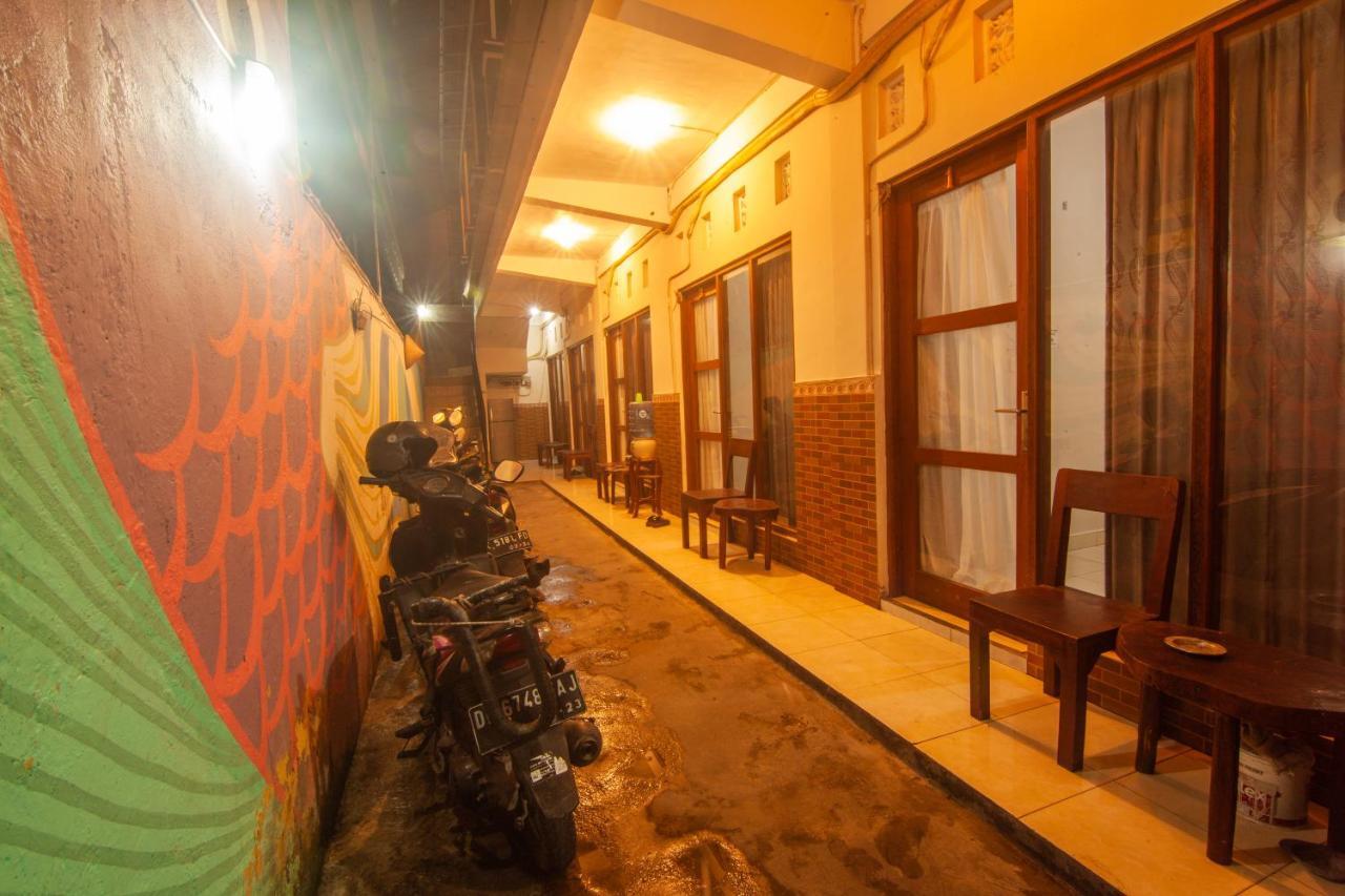 Putra Dadi Guest House Canggu Zewnętrze zdjęcie